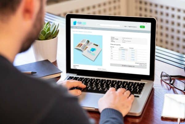 Prindustry-mockup-webportal-drukwerk-bestelproces-webshop-communicatie-2-600x403